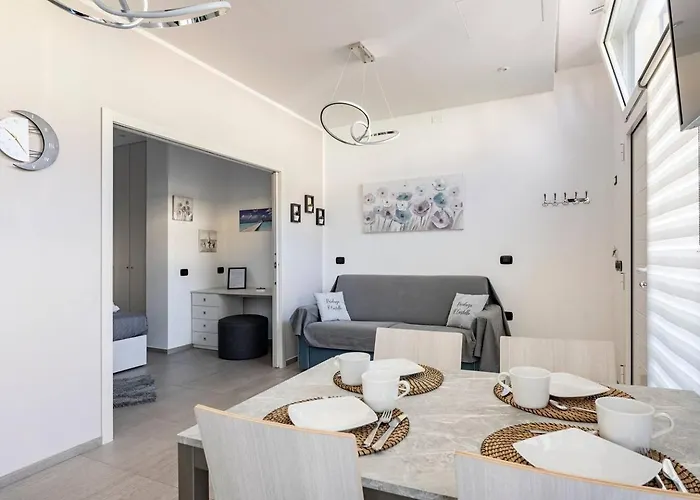 Residenza Il Castello, Cervia. * Cervia